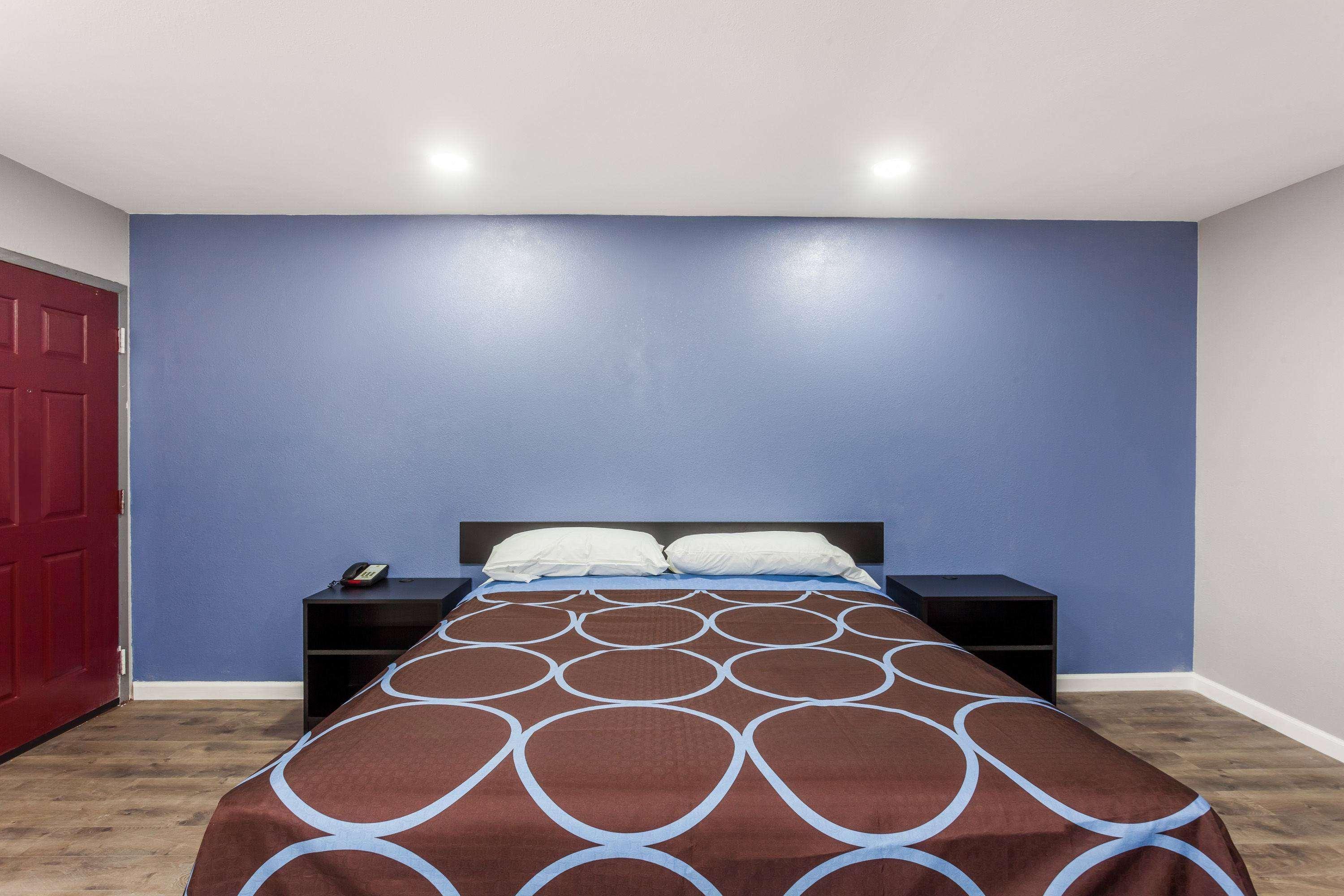 Super 8 By Wyndham Visalia Hotel Ngoại thất bức ảnh